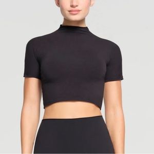 SKIMS cropped t-shirt